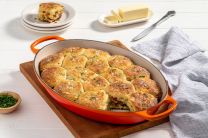 Le Creuset 3 Quart Oval Baker, Flame